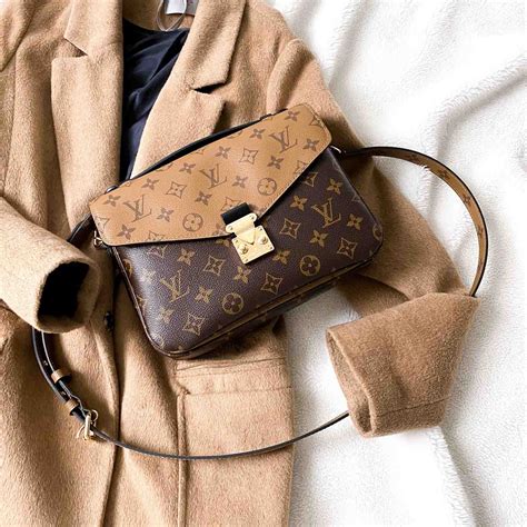 lv metis review|louis vuitton pochette metis celebrities.